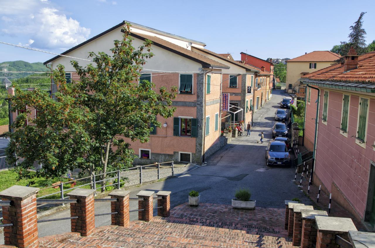 Albergo La Veranda Tavarone Kültér fotó